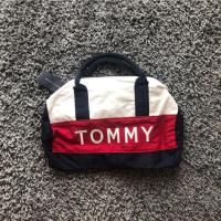 ราคา กระเป๋า Tommy Hilfiger // Tommy Duffle Bag (1352651618)