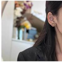 ราคา ต่างหูสตั๊ด titanium ขนาดกระทัดรัด ลายโลโก้ ทนทานกันน้ํา ไม่เป็นสนิม สำหรับสตรี (52608171614)