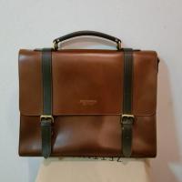 ราคา กระเป๋าหนัง สะพายข้าง Zettino รุ่น 15'' Messenger Bag สภาพดีมาก (14729646013)