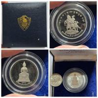 ราคา เหรียญ หลวงพ่อโสธร หลังสมเด็จพระเจ้าตากสินมหาราช รุ่นสร้างหอการค้า รุ่นพิเศษ ปี 2538 “เนื้อเงินแท้” พร้อมกล่องเดิม -ขนา (26501878731)