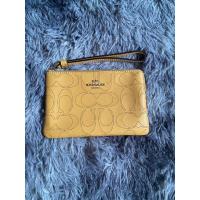ราคา กระเป๋าคล้องแขน 1 ซิป S COACH แท้ 100% (17395142476)