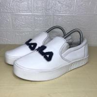 ราคา Fila สลิปออน (รองเท้ามือสองแบรนด์แท้) (12568428767)