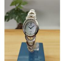 ราคา นาฬิกาผู้หญิง SEIKO Solar รุ่น SUP295P1 นาฬิกาพลังงานแสงอาทิตย์ หน้าปัดรูปไข่ ประดับคริสตัล swarovski รับประกันศูนย์ (25211977831)