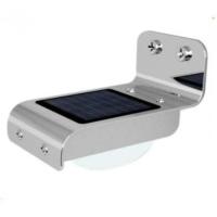 ราคา โคมไฟติดผนัง 16LEDs พร้อมโซล่าเซลล์ และเซนเซอร์ IP64 ไฟขาว (451466362)