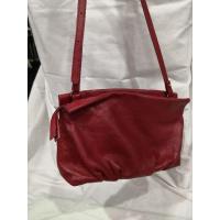 ราคา Zara กระเป๋าสะพายข้างหนังแท้ สีแดง (22846369443)