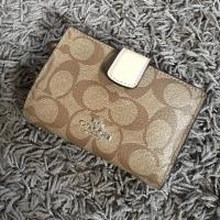 ราคา กระเป๋าสตางค์ coach ของแท้ 100% ค่ะ (814827421)