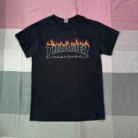 ราคา เสื้อยืด thrasher ลายไฟ ป้อยคอ สีดำ มือสอง (Size S) (27839650860)