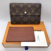 ราคา Used Lv Porte etui trifold monogram wallet (4918622651)