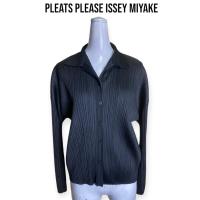 ราคา Issey Miyake Pleats Please เสื้อแขนยาวคอปกสีดำ (42159027304)