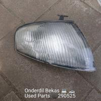 ราคา มุมไฟเลี้ยวขวา RH mazda familia 323 xacta ยี่ห้อ (42802889329)