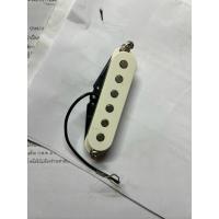 ราคา Squier Affinity Strat Bridge Pickup แท้ ถอดจากกีตาร์ (54856985553)