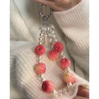ราคา Ping Ping Anan ปากกากระเป๋าลูกปัดจําลองสีชมพูน่ารักของ Ping Anyan 可爱粉色 dildo真珠包挂件小众安计元素手机链260403FF (57658546789)