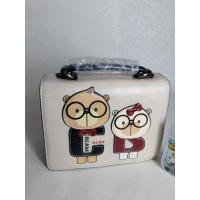 ราคา กระเป๋าสะพายข้างหนังออยล์ ทรงMini Box แบรนด์Sammaoแท้ 100% (12212922315)