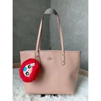 ราคา ✨ COACH F58846 City Zip Tote สี Petal Pink | หนัง Crossgrain ใบใหญ่ลุคหวานแพง! (56910126416)