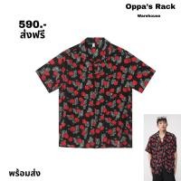 ราคา เสื้อเชิ้ตแขนสั้นสีดำ ลายดอกกุหลาบแดง (22744233155)