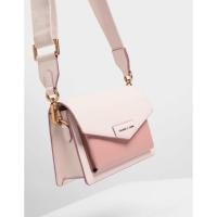 ราคา กระเป๋า CHARLES & KEITH Light Pink Zaina Envelope Crossbody Bag (24771425838)