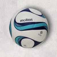 ราคา สินค้าลิขสิทธ์ [ ของแท้ 100%] ลูกฟุตซอล MOLTEN F9F2600-WB (22143996953)