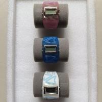 ราคา นาฬิกาข้อมือ H2C CLICK สีชมพู สีน้ำเงิน สีขาว หน้าจอแสดงผลดิจิตอล (ของใหม่) (46308553029)