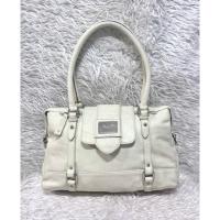 ราคา กระเป๋าหนังแท้100%สีครีมทรงคล้องไหล่Kenneth Cole (รหัส ดอกไม้307) (26481897370)