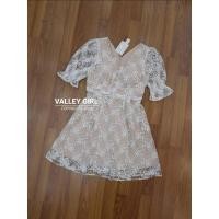 ราคา เดรสลูกไม้ ยี่ห้อ Valley girl Size M ของใหม่ ป้ายห้อย (12471729553)