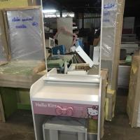 ราคา โต๊ะเครื่องแป้ง พร้อมสตูล คิตตี้ (2755490209)