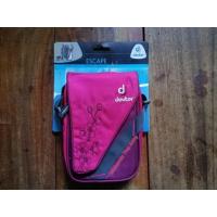 ราคา ***อ่านรายละเอียดก่อนสั่ง สินค้ามีตำหนิ​ Sale 50%***กระเป๋าสะพาย deuter รุ่น Escape I ปี 2012 สีม่วง Magenta Blackberry (21862532319)