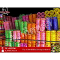 ราคา เชือกฟาง เชือกปอ มีให้เลือก 8 สี 3 ขนาด(ลวด, กลาง, ใหญ่) น้ำหนัก 1.4 กิโลกรัม ตรากุหลาบ ใช้สำหรับมัดของ (1 แถว = 6 ม้วน) (15198523265)