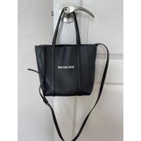 ราคา Balenciaga Everyday xxs Tote Bag (15293557362)