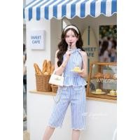 ราคา Set 2 ชิ้น เสื้อคอปีนคล้องคอผูกโบว์ข้าง ชายเสื้อระบายกุ๊นขอบลูกไม้สีขาว+กางเกงขาสามส่วน ประมาณเข่า ปักลายดอกไม้ชายลูกไม้ (54411743405)