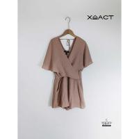 ราคา (พร้อมจัดส่ง) จั้มสูทขาสั้นผู้หญิง XAACT ผ้าลื่นบางพริ้ว สีน้ำตาลอ่อน มีซับใน สภาพ85% (40806278195)