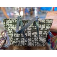 ราคา กระเป๋าช็อปปิ้ง Givenchy งานแท้ (23890089247)