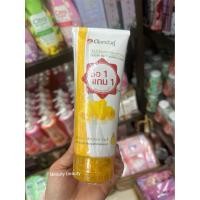 ราคา 1แถม1 โลชั่นไหมทองคำดอกบัวคู่ 180ml. (Twin Lotus Golden Silk Collagen Lotion) (52056313889)