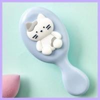 ราคา Butter Shop Kitsch Pop Milk Cat Mini Hair Brush สีฟ้าแบบพกพา Hairbrush (43431308591)