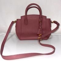 ราคา (มือสอง ) กระเป๋า Charles & Keith ของแท้ สีชมพูกะปิ (27873879855)
