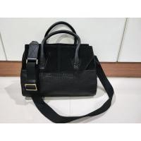 ราคา กระเป๋า brand FINN ESKER Cross body แท้ (14650607355)