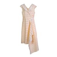 ราคา [ส่งฟรี] Senada Asymmetric Dress with Lace Trimming (45355014889)