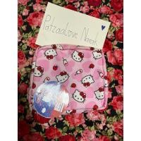 ราคา กระเป๋าเครื่องสำอางค์ Happy Sunday X Hello Kitty Size Xs (45412725921)