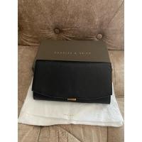 ราคา กระเป๋าสตางค์ Charles&Keith แท้ % (24304089401)