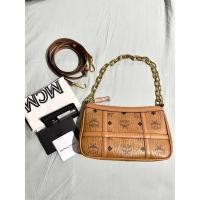 ราคา กระเป๋าทรงพอช MCM delmy รับประกันของแท้แน่นอน (19436101029)