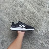 ราคา Adidas Fluidstreet ไซส์ 42,5 (27717321816)
