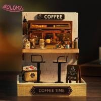ราคา Bo บ้านตุ๊กตาจิ๋ว โมเดลร้านกาแฟจิ๋ว DIY บ้านตุ๊กตาจิ๋ว ร้านกาแฟ บ้านตุ๊กตา งานฝีมือไม้ ทําห้อง ของเล่น DIY บ้านขนาดเล็ก ชุดเด็ก (15299738258)