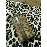 ราคา A17-กระเป๋าสตางค์ใบยาว มือสอง Coach Vintage แท้ ขนาด 8x4.5" 3 ตอน 12 ช่องบัตร 3 ช่องแบงค์ 1 ช่องซิบ (43402027786)