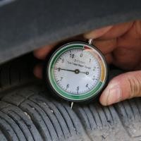 ราคา ยางอ่านความลึกวัด Dial Indicator ยางความลึกวัดสวมใส่ Tread เครื่องมือ Pointer Gauge H2o1 (47459406438)