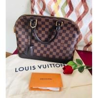 ราคา ส่งต่อกระเป๋าส่งต่อกระเป๋า#louisvuitton LOUIS VUITTONของแท้รุ่น Alma PMสภาพ95%เหมือนไหม่ ฿ 73,500.00 (25118683698)