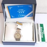 ราคา นาฬิกา CITIZEN Eco-Drive E030-K16261CKK สำหรับผู้หญิง ขนาด 26 มม. หน้าปัดสีทอง เงิน และทองแชมเปญ (55262850802)