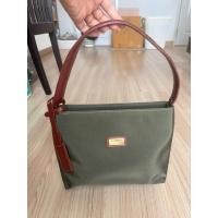 ราคา กระเป๋าคล้องไหล่ Sisley Paris วินเทจ มือสอง สภาพดี ไม่มีตำหนิปริขาด❤️ (56859454031)
