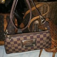 ราคา กระเป๋าหนังแท้ Louis PARIS มือสอง (5707670780)