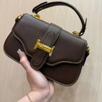 ราคา Womens_Handbags,_Shoulder_Handbags,Crossbody_Bags_H-Lock_M28 (46012151861)