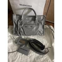 ราคา Balenciaga small city สีเทา หมุดเงิน (11199738045)