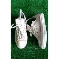 ราคา รองเท้ามือ 2 Converse แท้ (130666843)